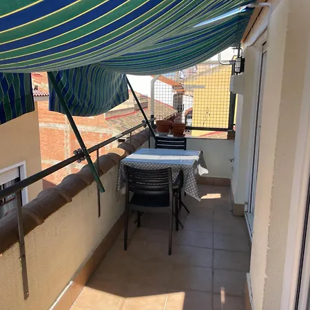 Διαμέρισμα Atico Junto A Mercado Central, Con Parking Gratis *