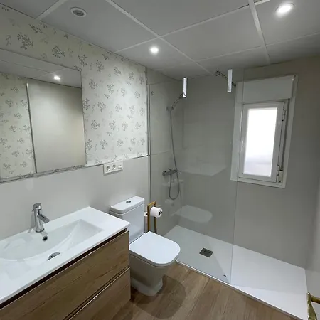 Atico Junto A Mercado Central, Con Parking Gratis