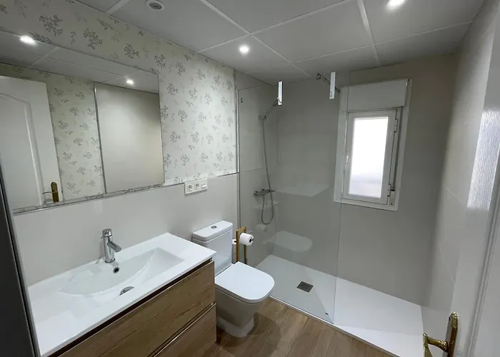 Atico Junto A Mercado Central, Con Parking Gratis